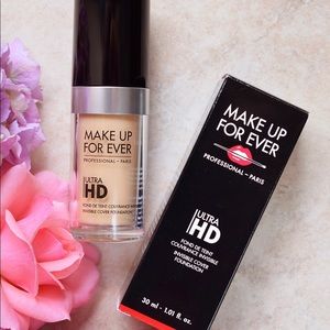 NEW IN BOX Make Up For Ever Ultra HD Foundation Y355